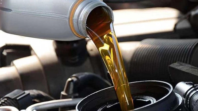 Akbar Rahmani auto service, oil change and puncture repair in the vineyard