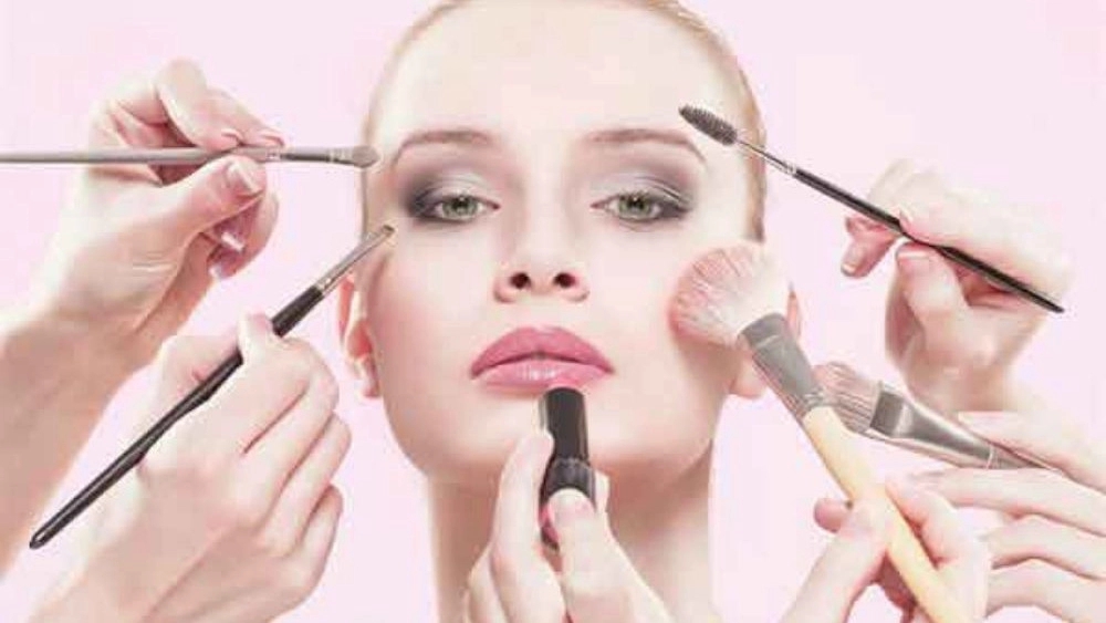 World beauty salon in Shiraz