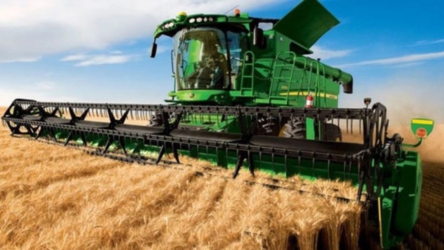 Arsbaran Horizon Agricultural Company, bean harvesting machine in East Azerbaijan