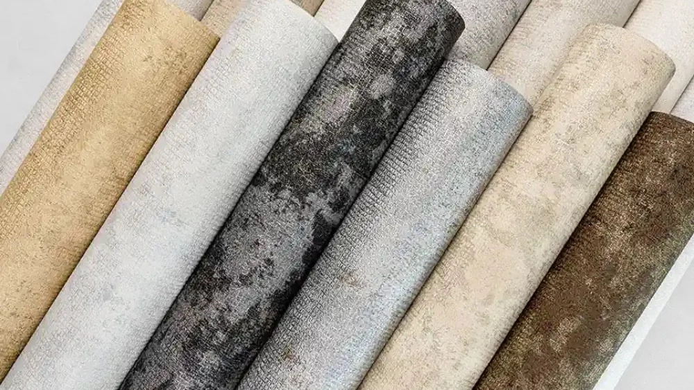 Selling wallpaper in Lahijan