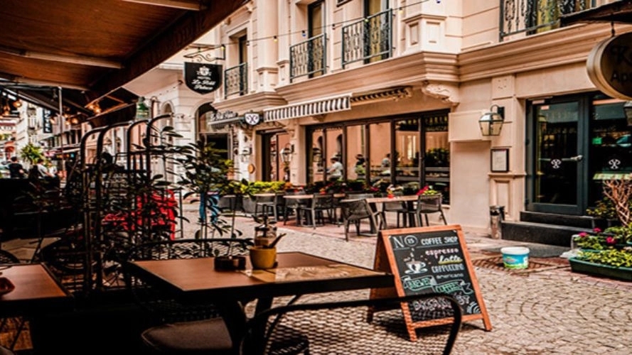 Ava restaurant cafe in Anzali port