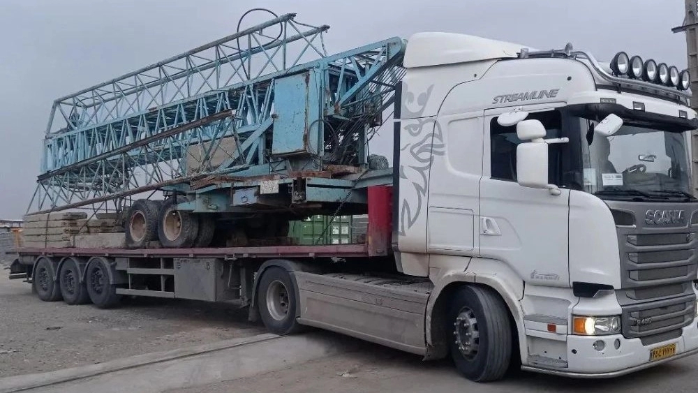 Renting and selling used tower cranes and workshop elevators