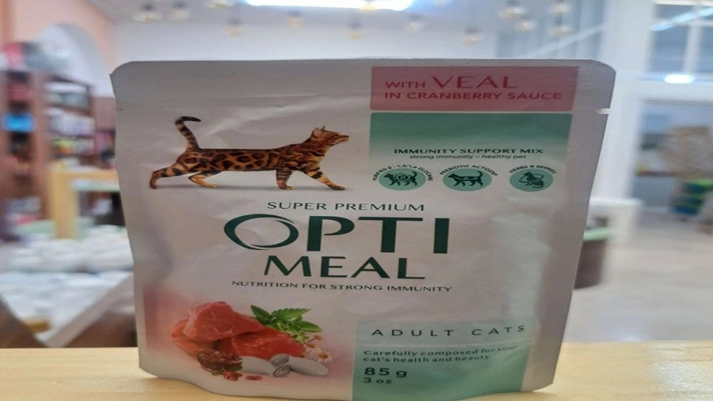 Optimeal beef flavored cat pooch