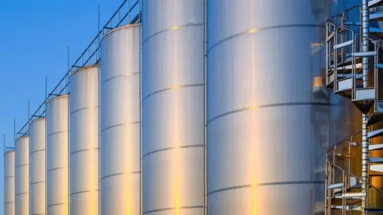 Isfahan tanker factory