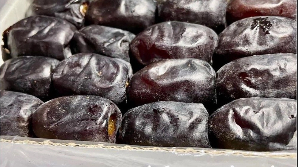 Adalat dates, wholesale and retail sale of additional dates in Bam Kerman