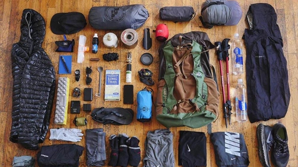 Selling climbing equipment in Mahabad