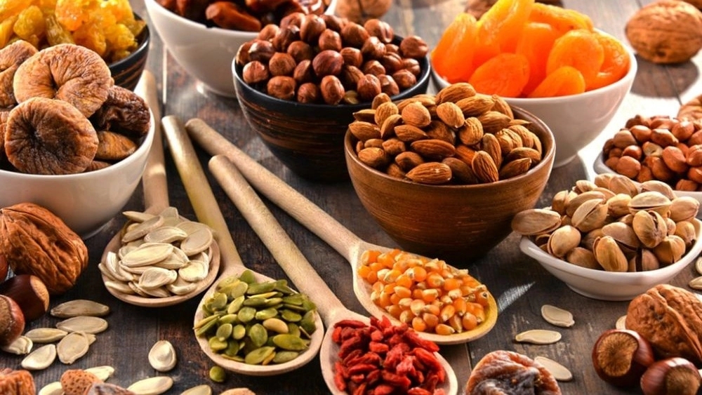 Properties of walnut kernels and dried fruits