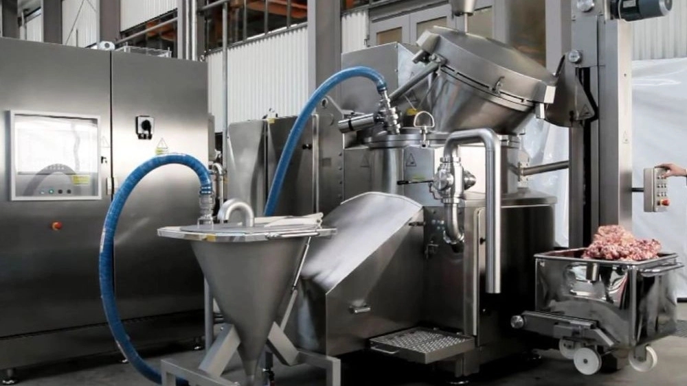 Fashat Mashin, a designer and manufacturer of food machinery for canned compote paste line in Mashhad