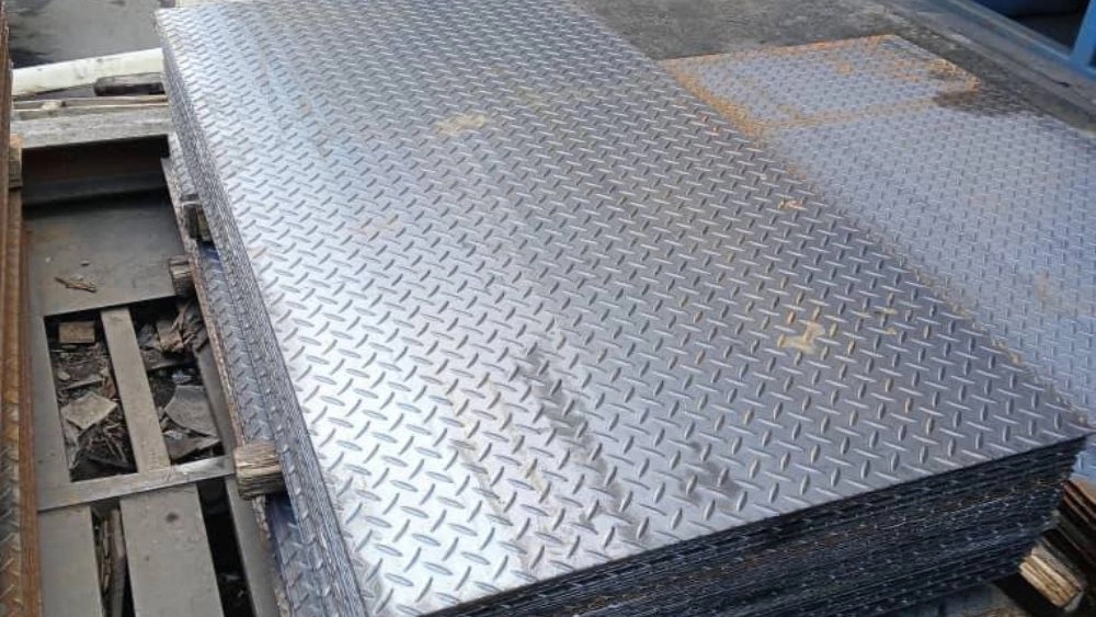 Ehsan Iron and Steel Company, corrugated sheet production in Shur Abad, Tehran