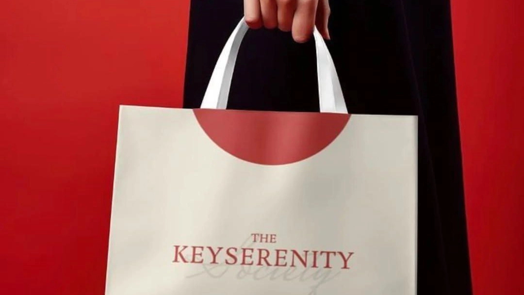 Raha graphics, printing and production of shopping bags, business cards, labels in Tehran