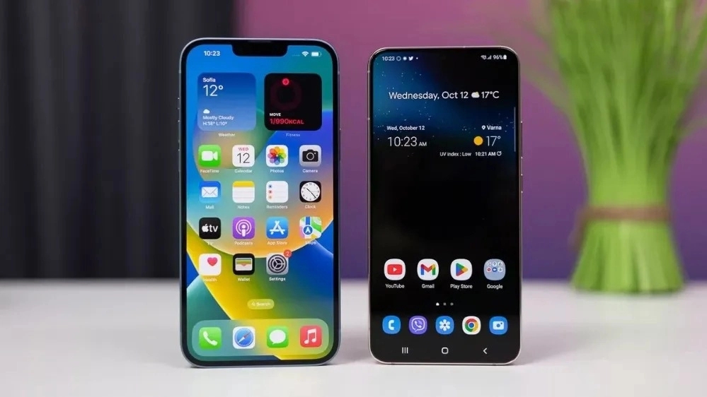 Selling smart phones in Karaj