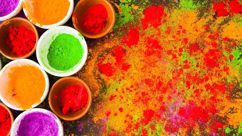 Shoghi powder paint, sale of spray paint and powder paint in Tabriz