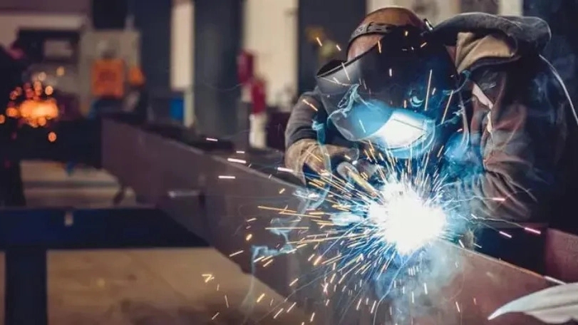 Welding school in Karaj