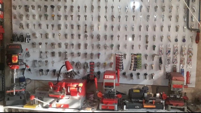 Ahmadi Keys, production and sale of all kinds of keys and locks in Lavasan