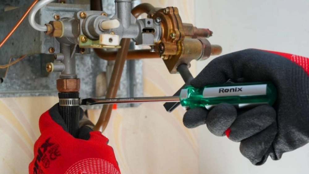 Wall water heater service in Sari