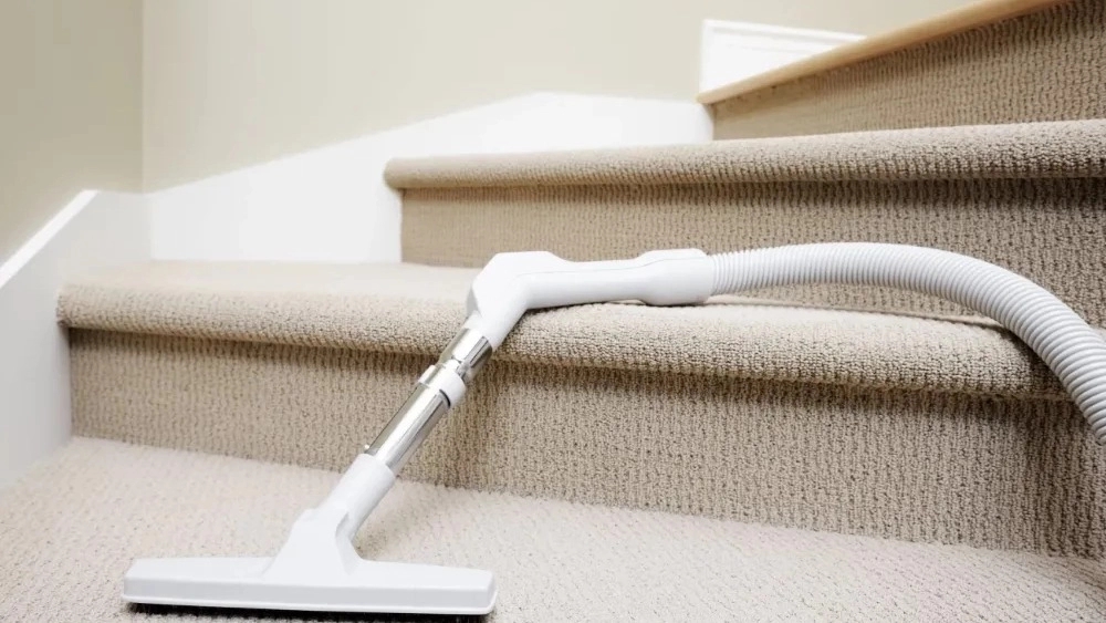 Stair cleaning in Zanjan