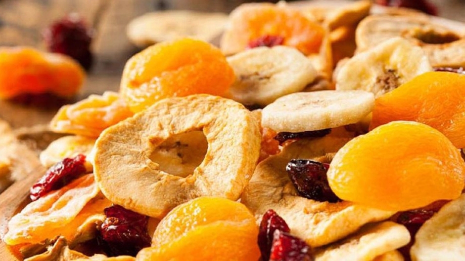 Selling organic dried fruit in Yazd