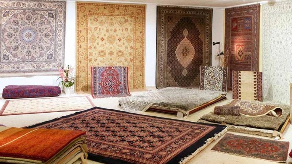 Buying machine carpet from Hosseinian shopping center