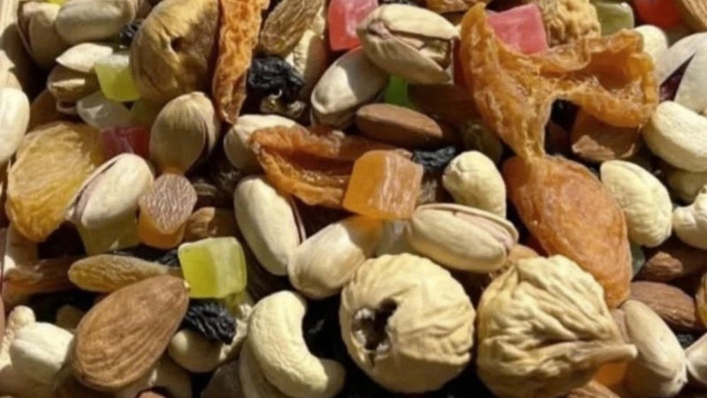 Toloian dry goods, wholesale sale of small pistachios and nuts in Razavi Khorasan