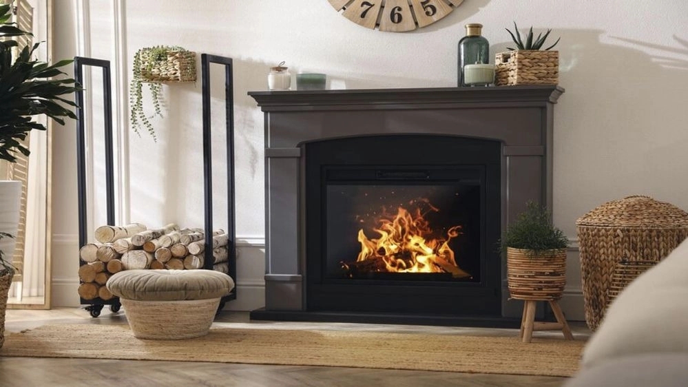 Is the use of a modern fireplace different in different seasons?