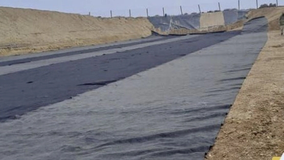 Implementation of polymer pool and construction pit in Qazvin vineyard