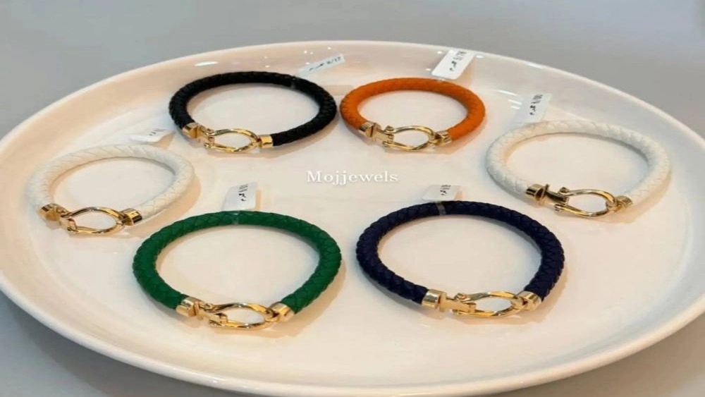 Moj jewelry, customized and minimal gold production in Tehran