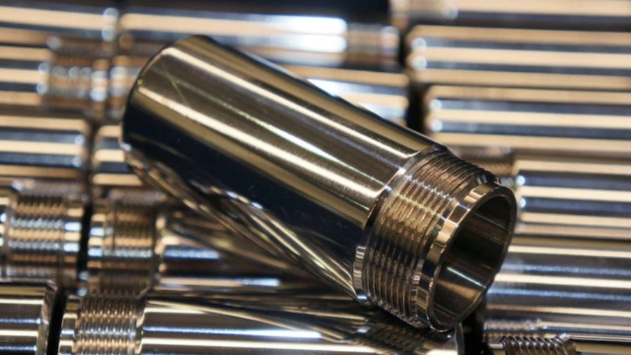 Varash company, painting metal parts in Shahryar