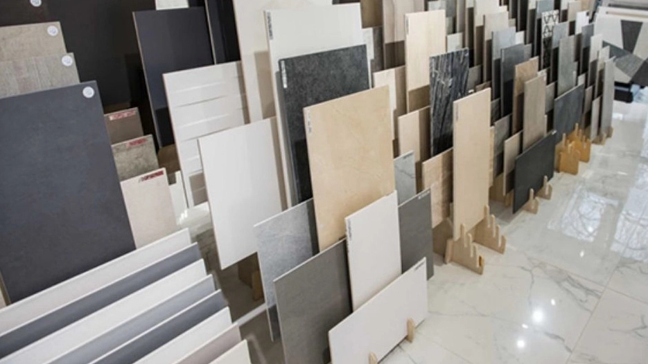 Buying ceramic tiles in Chabahar