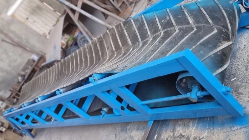 Conveyor device