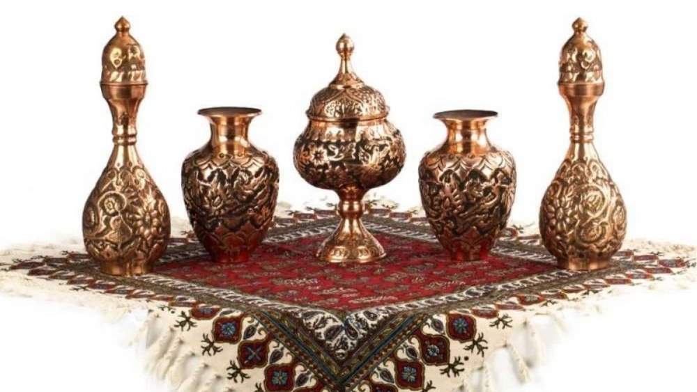 Khalilian handicrafts, production and sale of all kinds of brass and copper pen utensils in Isfahan