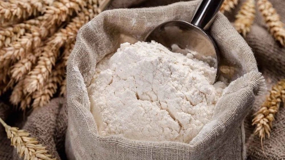 Selling flour in Zahedan