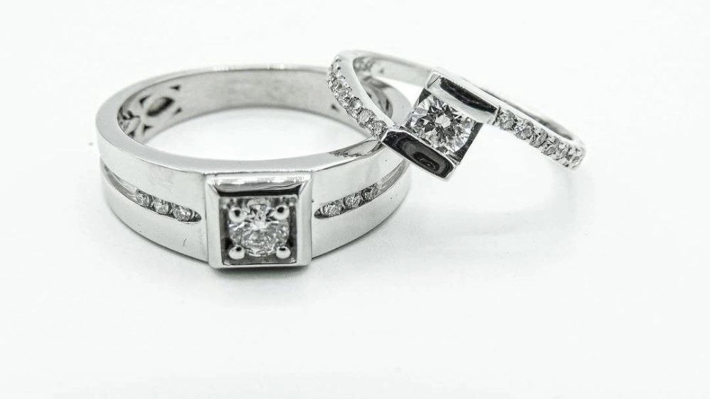 Buy a custom diamond ring
