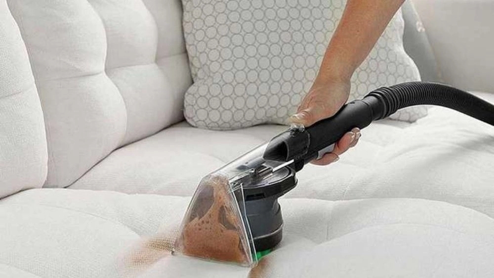Washing all kinds of sofas and chairs in Rezvanshahr