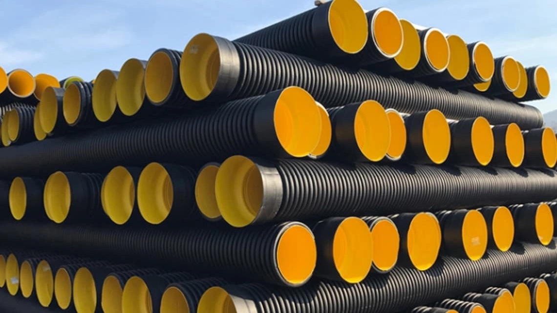 Sale and export of various sizes of polyethylene pipes and carogate