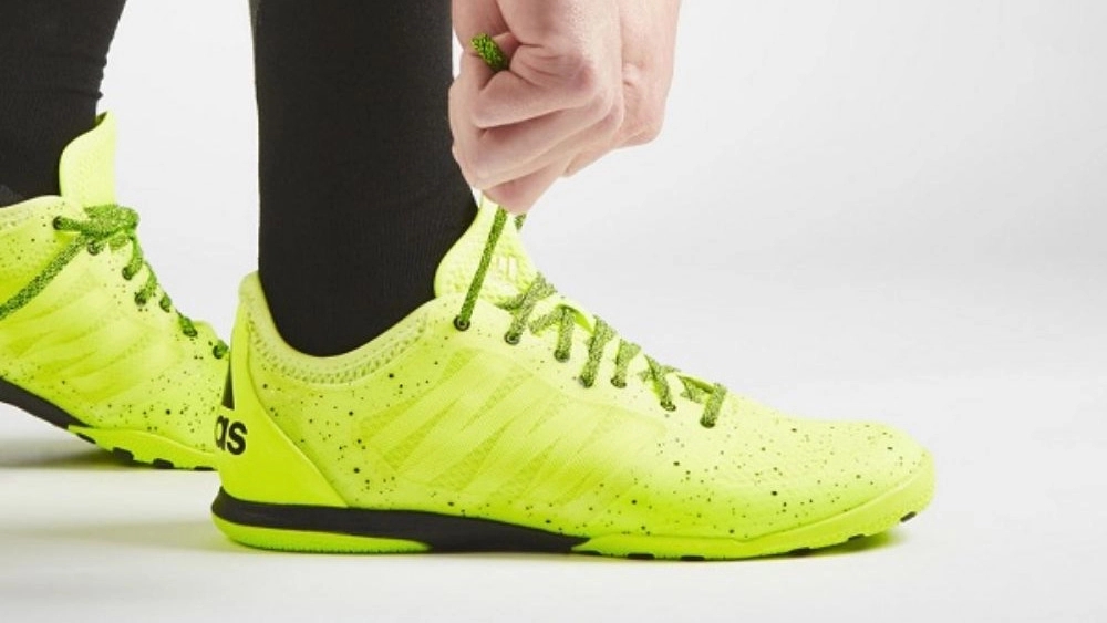 Production and sale of football and futsal shoes in Tabriz