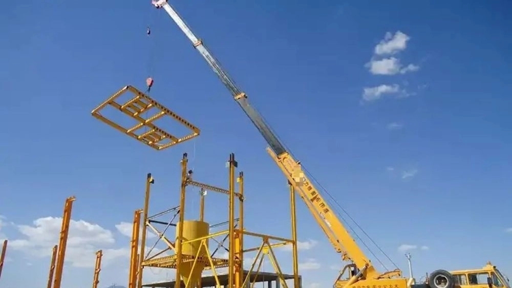 جرثقیل حمل تیرچه بلوک و مصالح ساختمانی در یزد