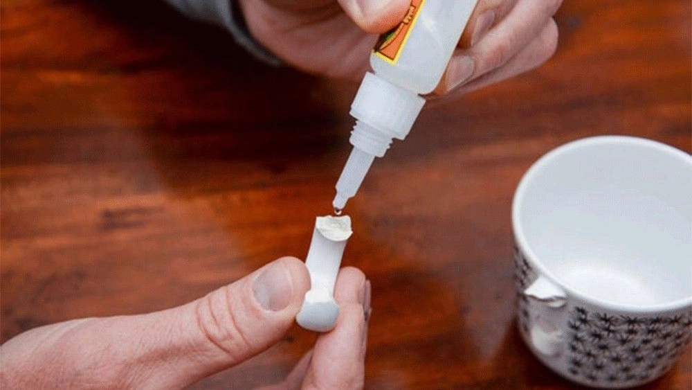 Wholesale distribution of 123 silicone ointment glue