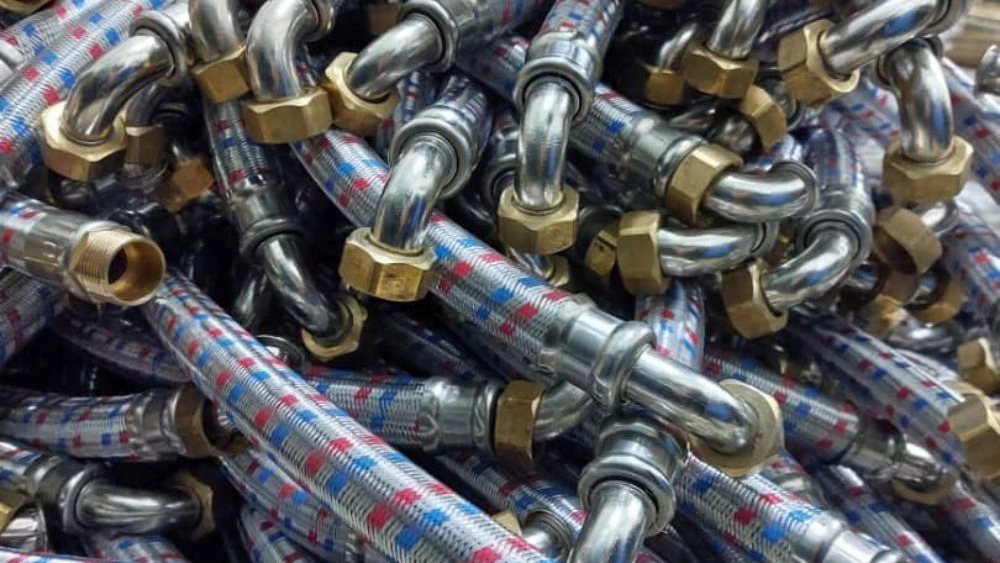 Fitso, production and distribution of urinal package straw hose in Shahriar, Tehran