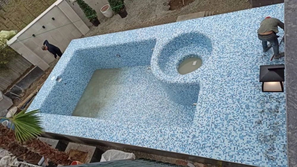 Shebani contracting company, construction of swimming pool and jacuzzi in Ramsar, Mazandaran