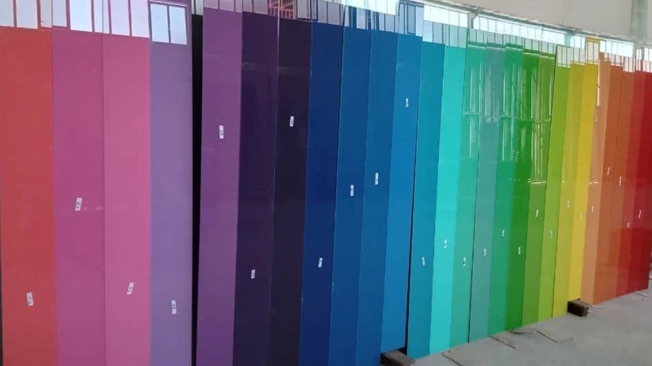 The price of colored tempered glass