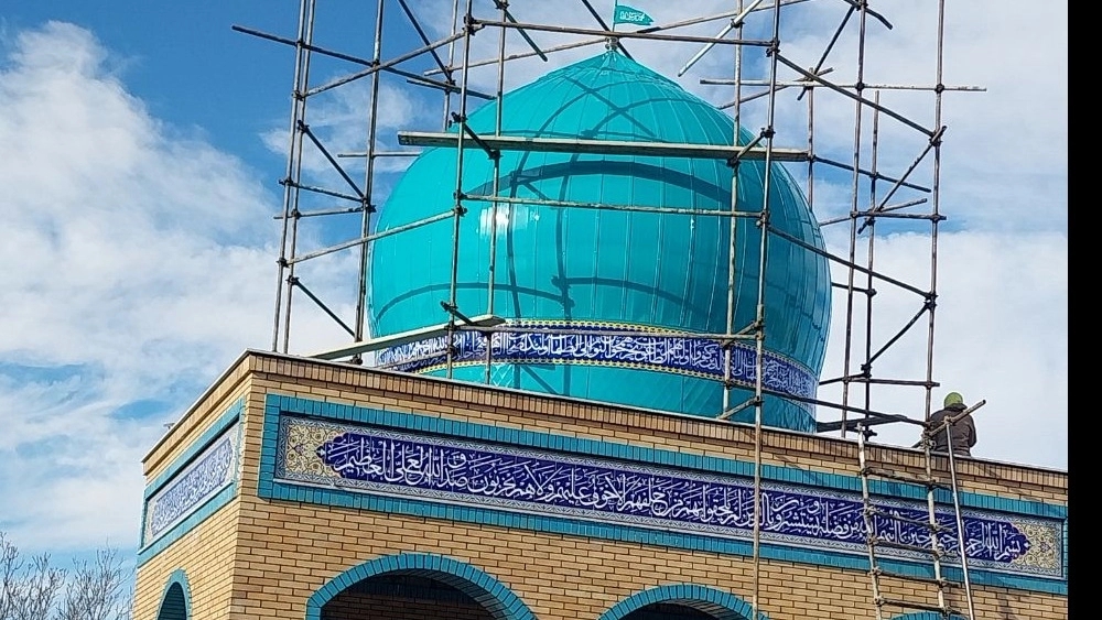 Mosque tiling