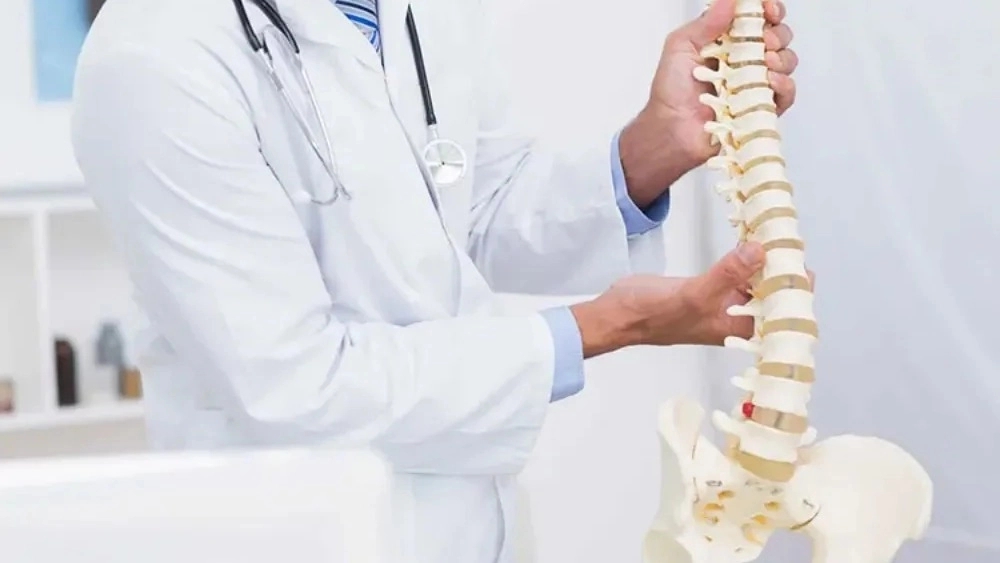 Spine surgeon and orthopedic specialist in Tehran