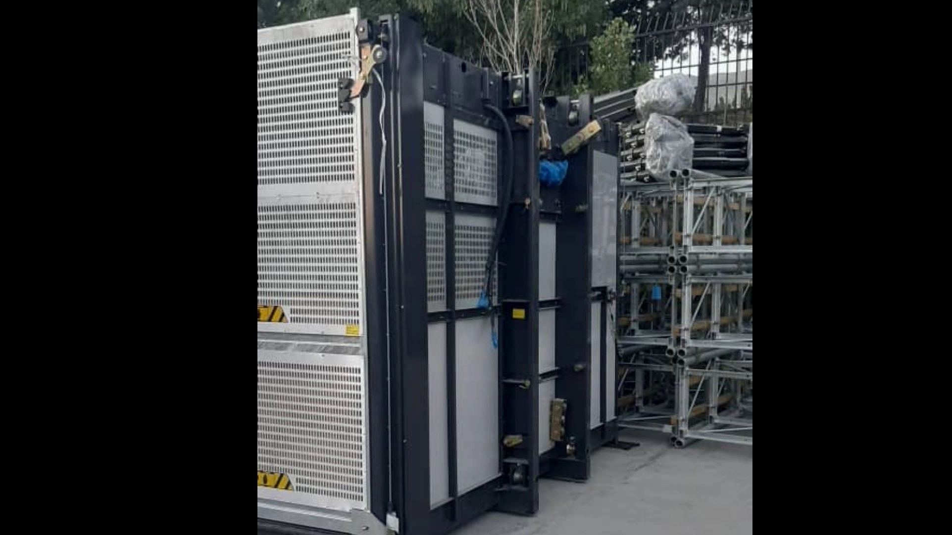 The benefits of using a workshop elevator