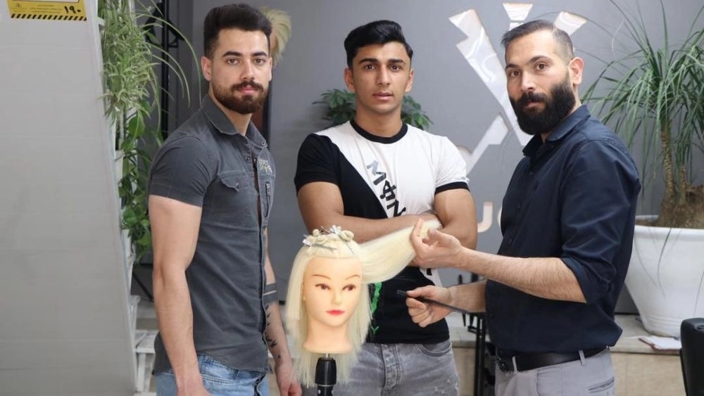 Men's Hairdressers, Specialized Specialized Services and Grammy Grammy School in Zanjan