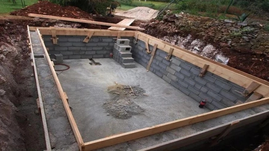ساخت و آب بندی استخر و سازه های بتنی در اصفهان