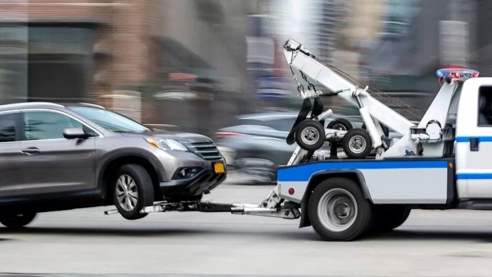 Automotive and towing rescue in Kashan