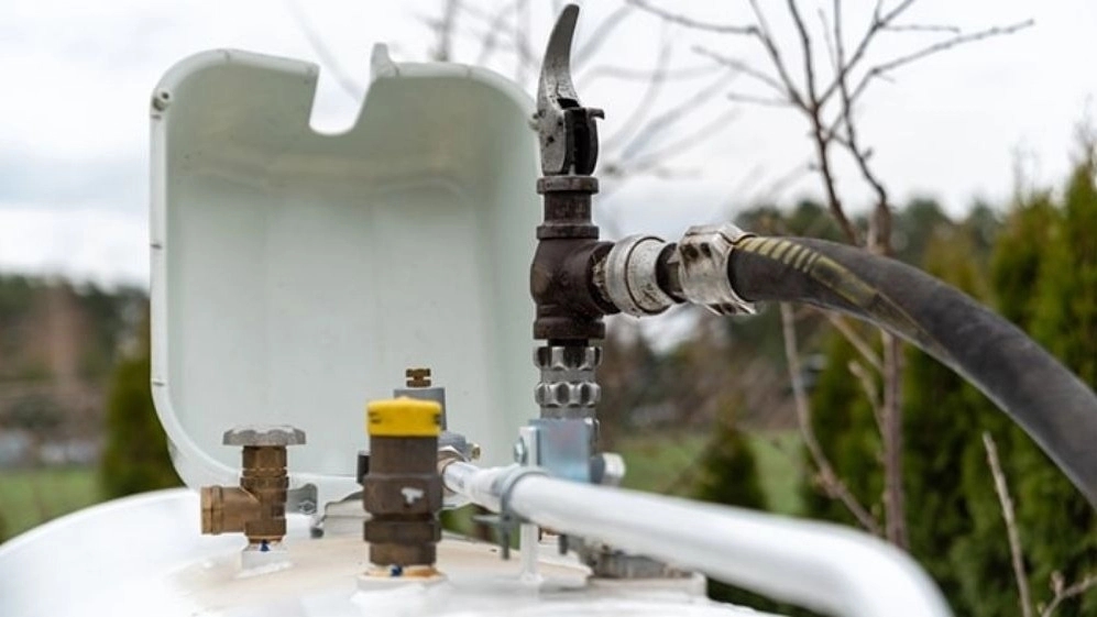Purchase of liquid gas tank equipment