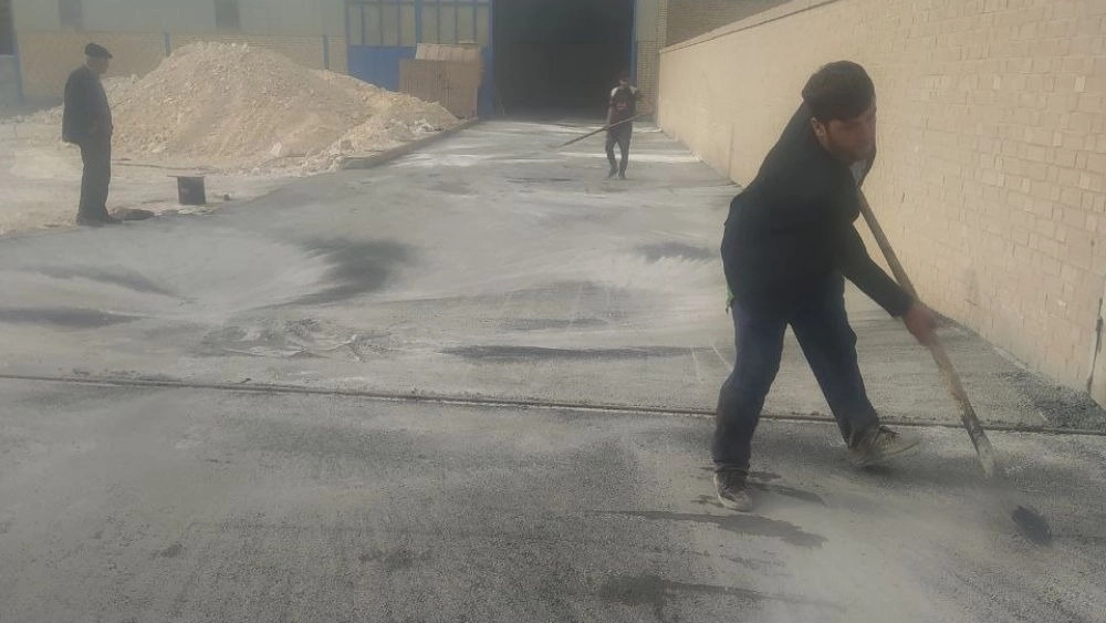 Asphalt production in Isfahan