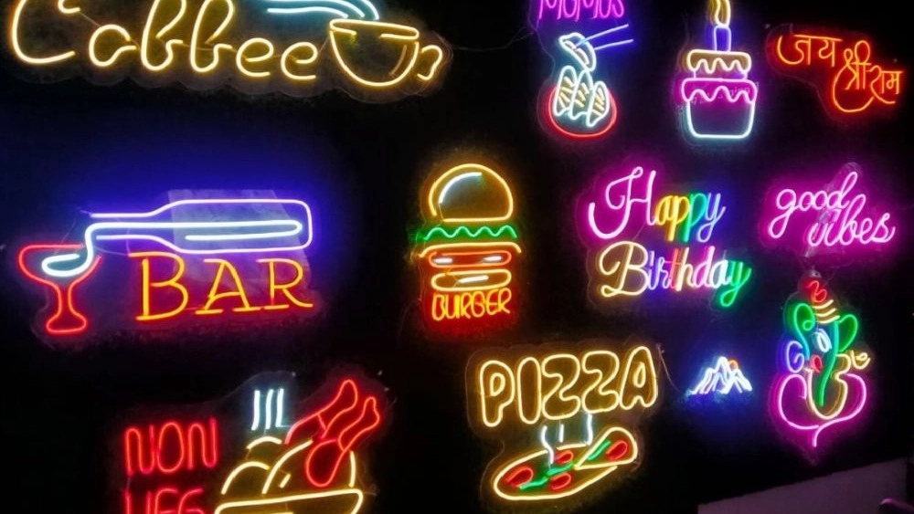 Neon panelleri reklamda kullanmanın faydaları