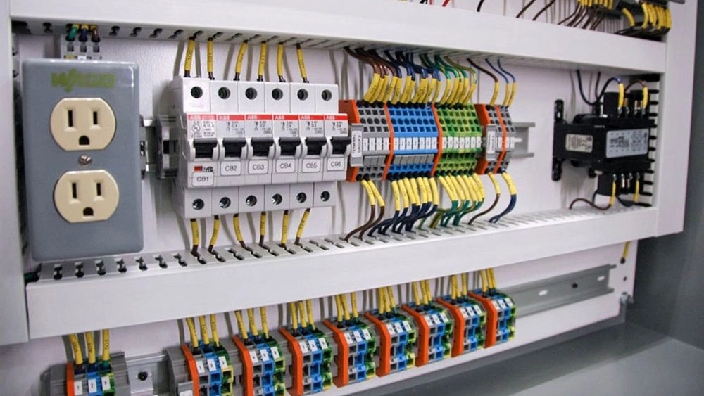 Design and construction of a power panel in Lorestan